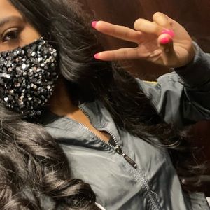 Meet your Posher, Johnnae